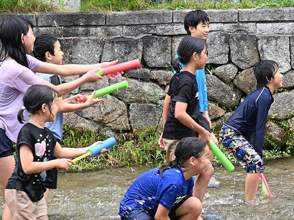 おてつぎこども奉仕団のようす